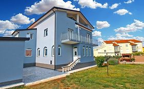 Apartments Dragica 1251